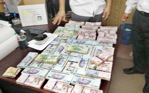 تهريب مبالغ نقدية: إحباط تهريب 400 ألف ريال