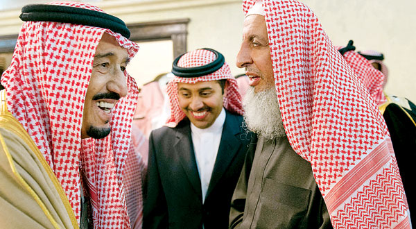 ولي العهد يزور مفتي عام المملكة - آخر الأخبار