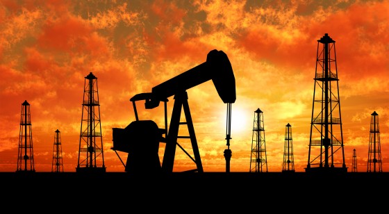 سعر النفط يقترب من 62 دولاراً