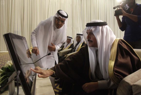 الملف الصحي الإلكتروني المشترك: تدشين الوزير