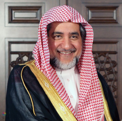 آل الشيخ: قرارات وتغييرات في الشؤون الإسلامية