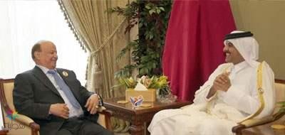 الرئيس اليمني يلتقي بأمير قطر بالرياض
