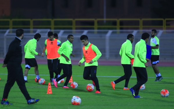 الهلال والنصر: تحضيرات الديربي ودعم دار الأمل