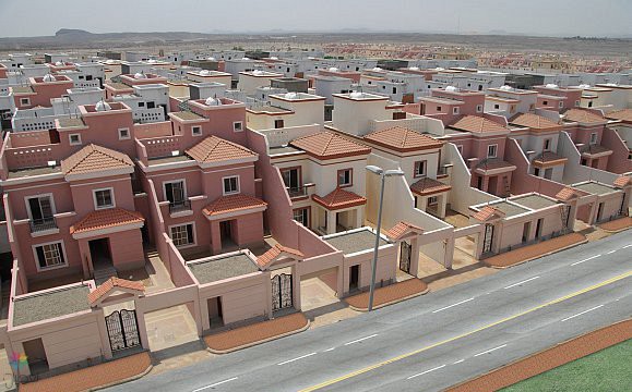 توزيع 100 ألف منتج سكني قريبا