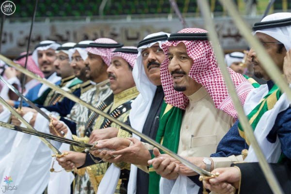 العرضة السعودية: رعاية خادم الحرمين لمهرجان الجنادرية