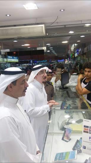 توطين قطاع الاتصالات: وزير العمل يتابع الحملات
