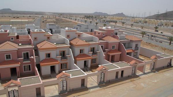 "الإسكان": 50 شركة أجنبية تعتزم المشاركة في تنفيذ مشاريعنا