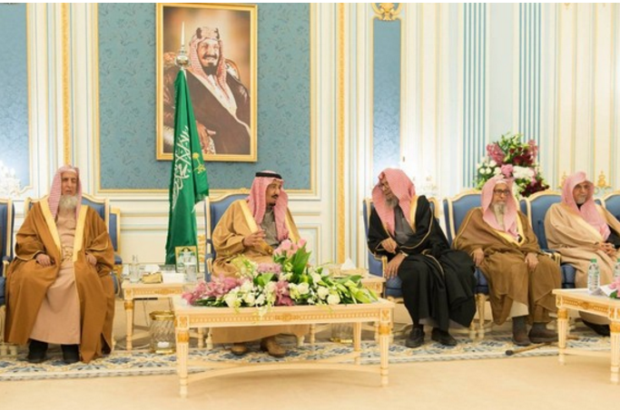 الانتماء للوطن: كبار العلماء يؤكدون