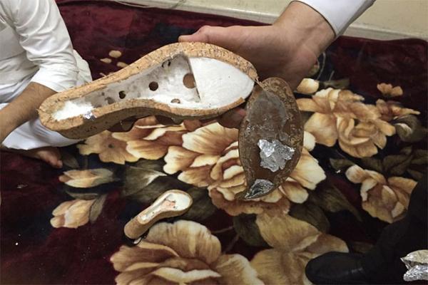 تهريب أحذية الكبتاجون: جمرك جدة يضبط شحنة