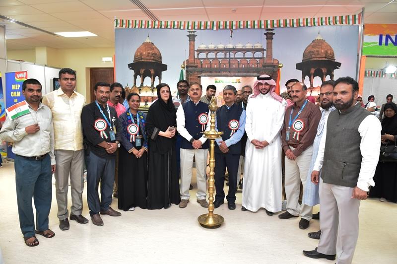 زيارة السفير الهندي لمهرجان تراث الشعوب