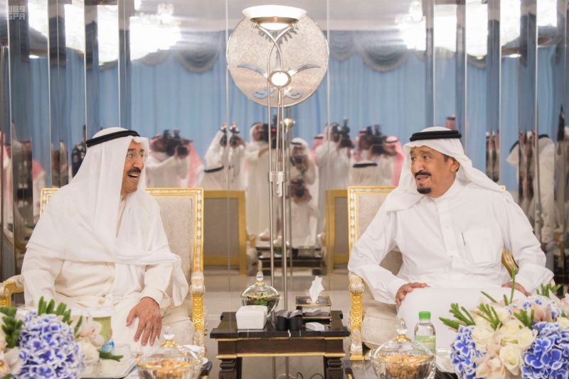 خادم الحرمين الشريفين يستقبل أمير دولة الكويت