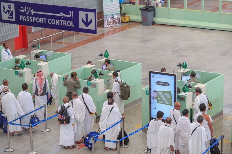 الجوازات : أكثر من 728 ألف حاج يصلون إلى المملكة من الخارج