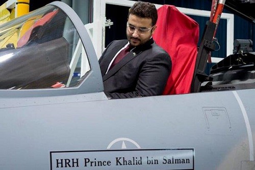 الأمير خالد بن سلمان يتفقد مقاتلات "F15" الجديدة في واشنطن قبل وصولها للمملكة