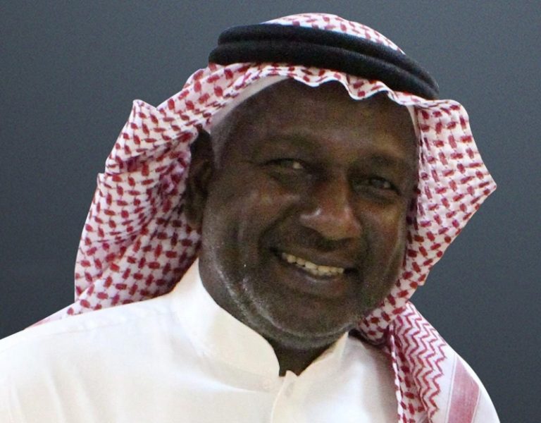 عادل عزت يقبل استقالة ماجد عبدالله