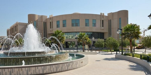 جامعة الإمام عبدالرحمن تحتفل بتفوق 1475 طالبه متفوقة من 11 كلية