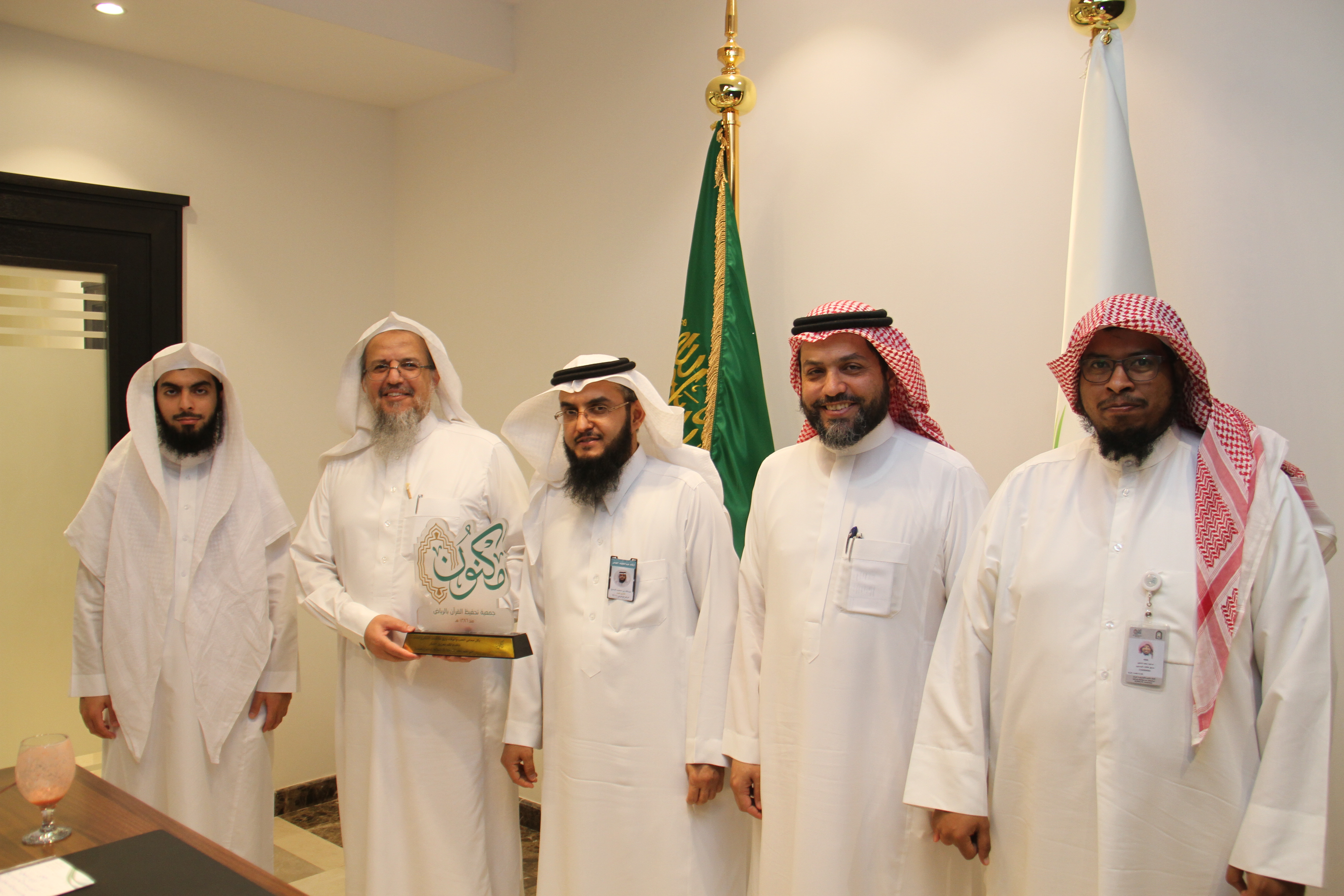 وفد "مكنون" يزور مؤسسة أوقاف العيسى الخيرية