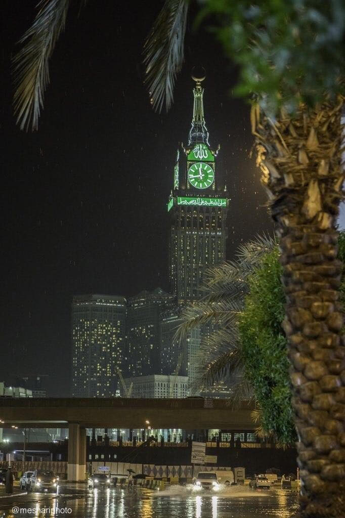 بالصور .. أمطار على مكة المكرمة