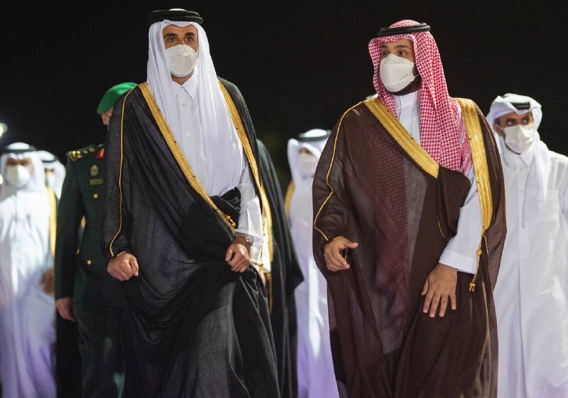 بالصور والفيديو.. الأمير محمد بن سلمان يستقبل أمير قطر