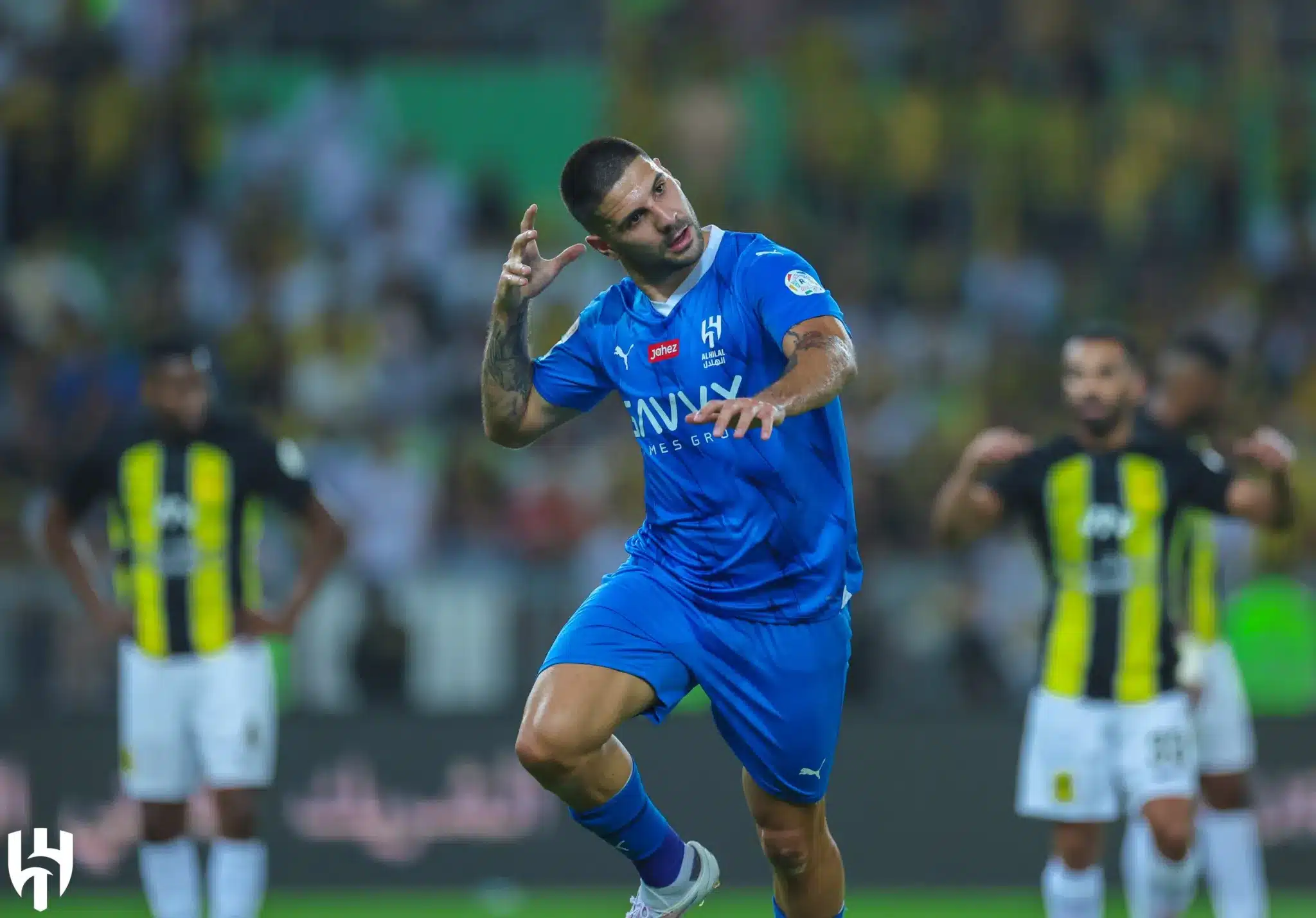 رسمياً..الهلال يُدخل الاتحاد التاريخ بسبع هزائم في موسم واحد