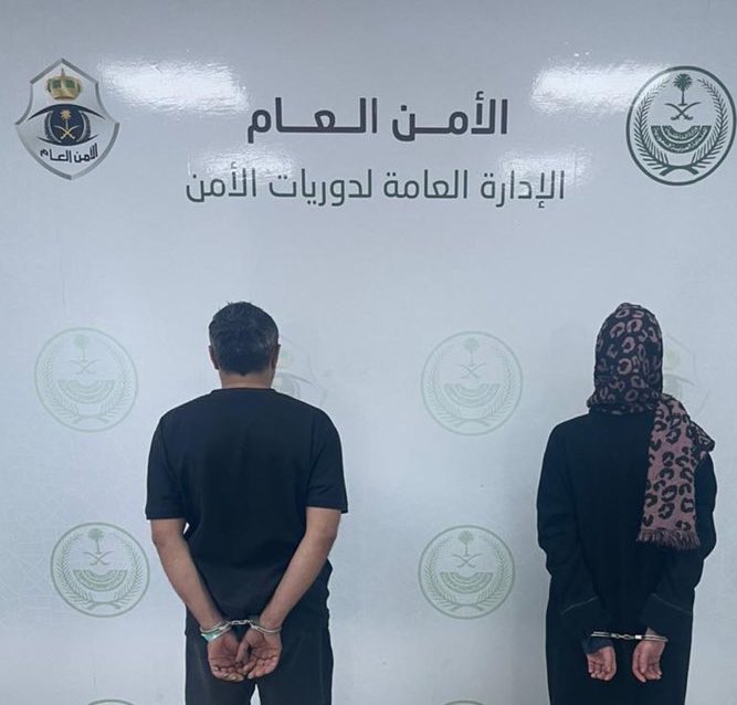 الرياض ..ضبط فتاة وشخصين خالفوا الآداب العامة ووثقوا مخالفتهم ونشروها