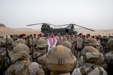 "وزير الدفاع" يشهد تمرين القوات الخاصة النخبة